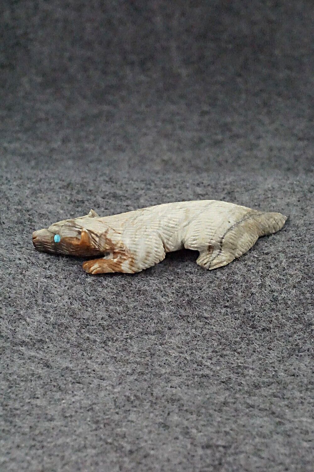 Badger Zuni Fetish Carving - Lance Cheama