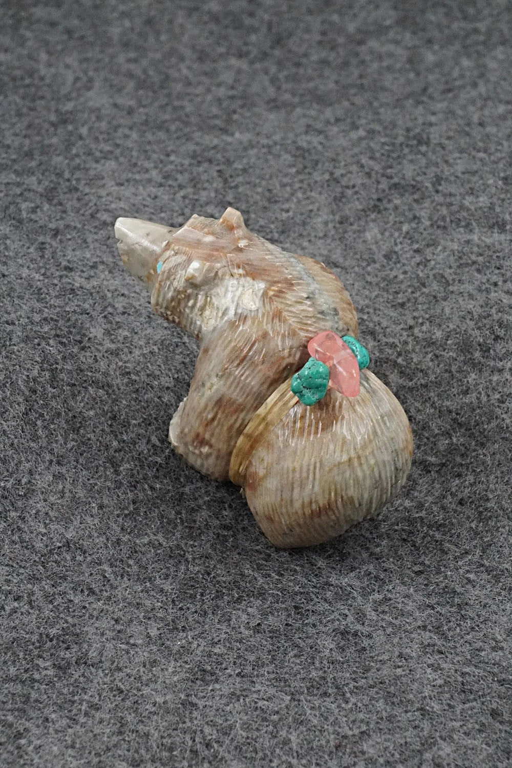 Bear Zuni Fetish Carving - Farlan & Paulette Quam