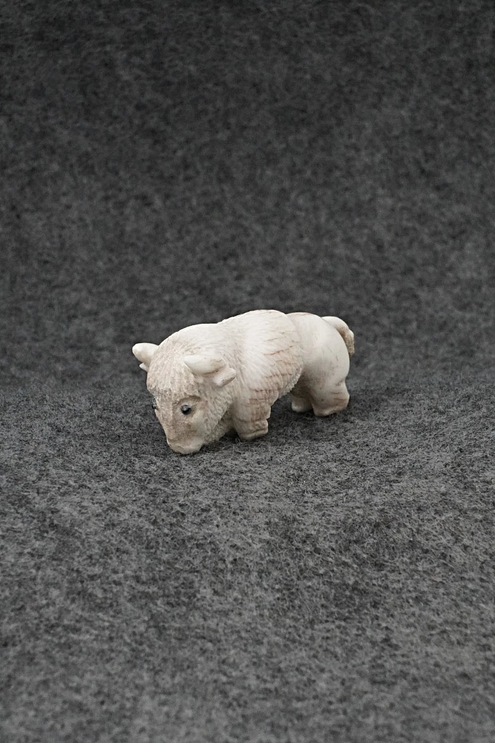 Buffalo Zuni Fetish Carving - Terrance Panteah