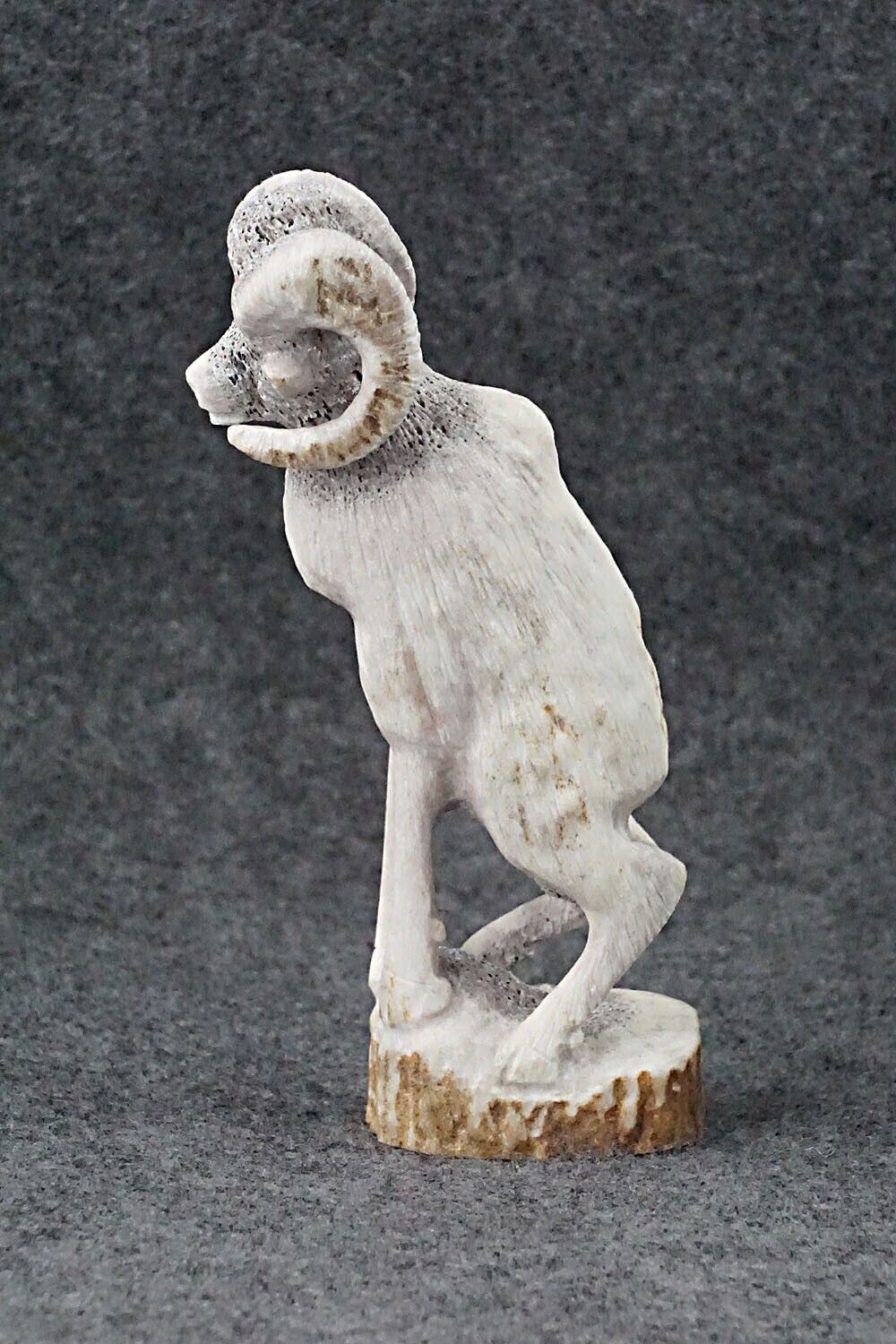 Ram Zuni Fetish Carving - Maxx Laate
