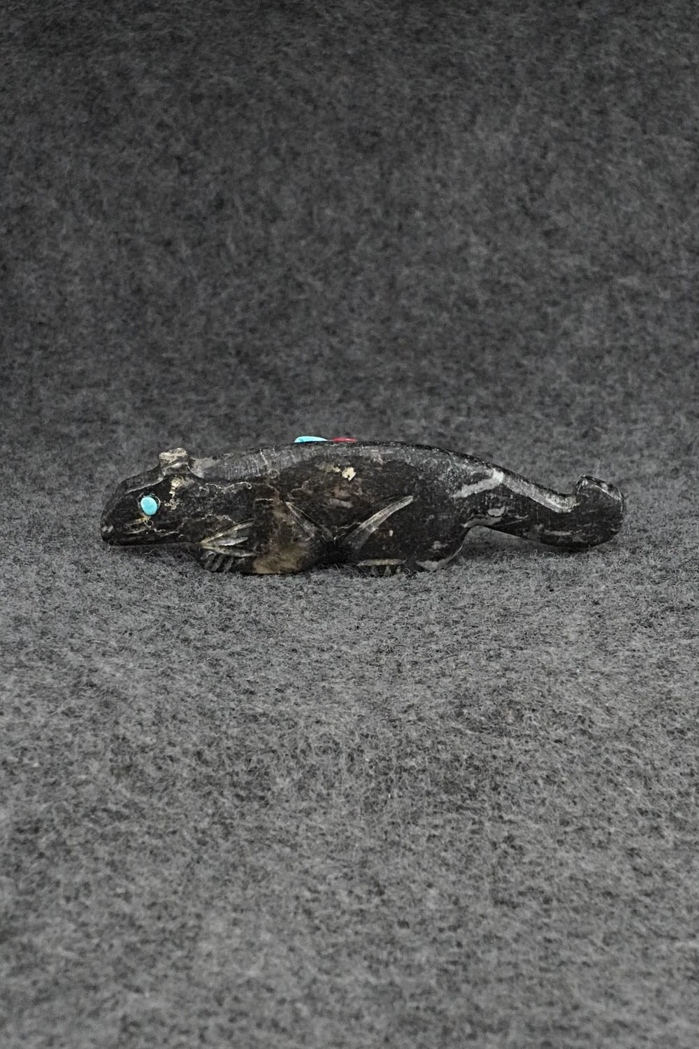 Mountain Lion Zuni Fetish Carving - Danette Laate