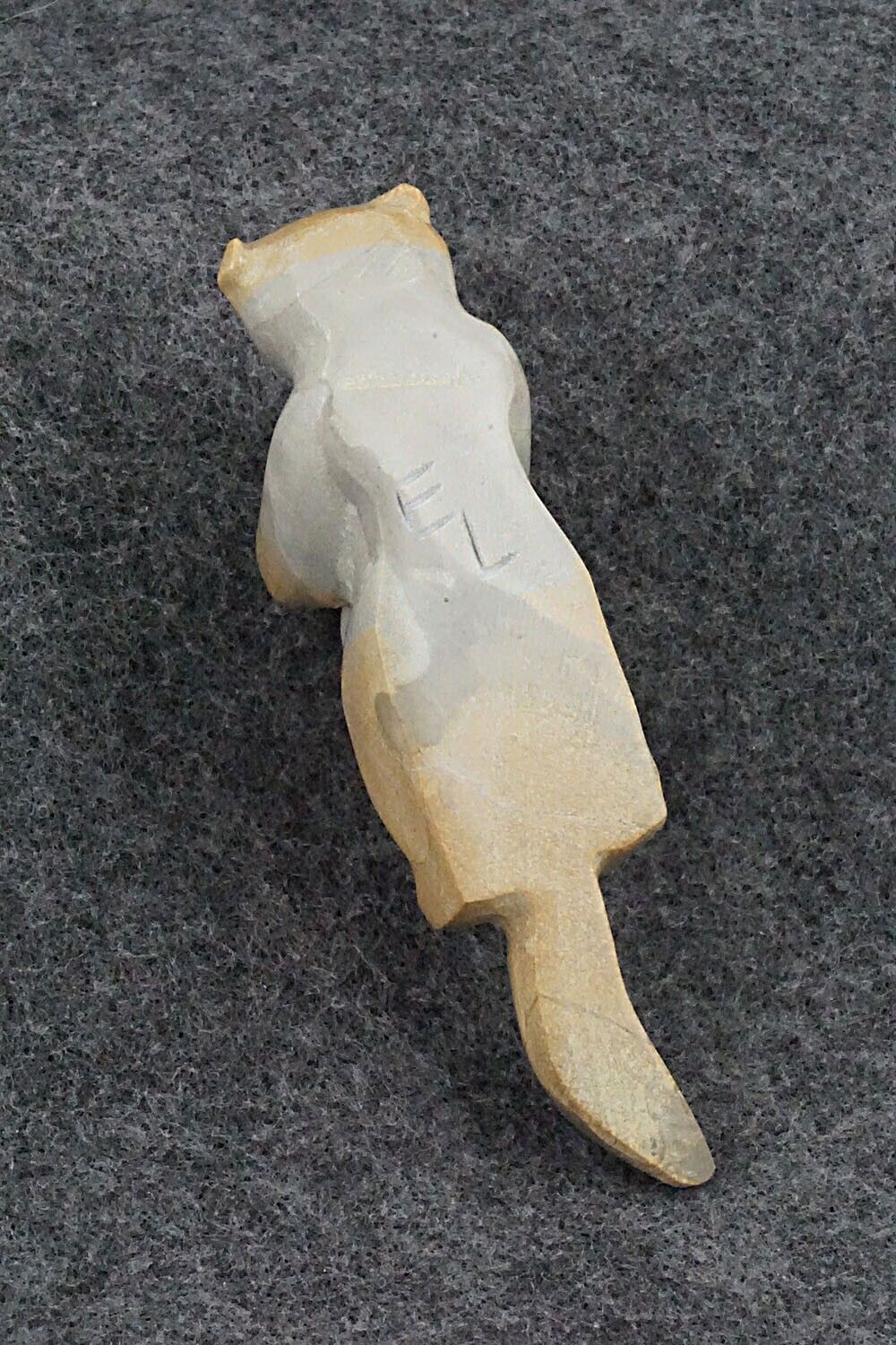 Otter with Cub Zuni Fetish Carving - Enrike Leekya