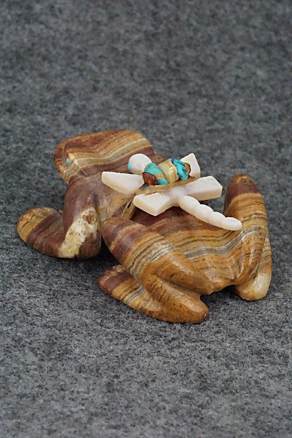 Frog with Dragonfly Zuni Fetish Carving - Douglas Martza