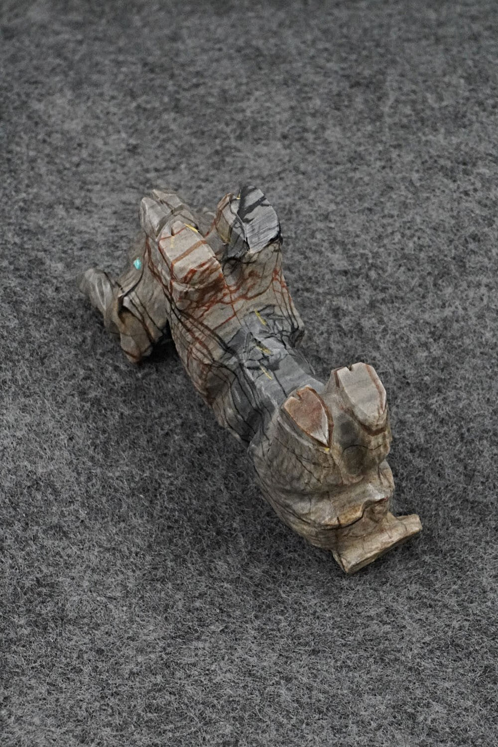 Deer Zuni Fetish Carving - Douglas Martza