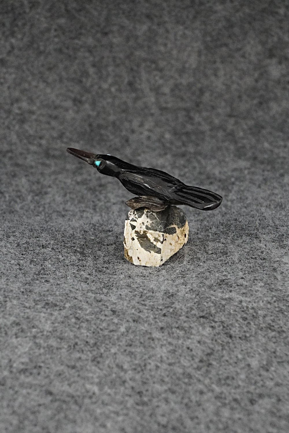 Crow Zuni Fetish Carving - Sullivan Shebola