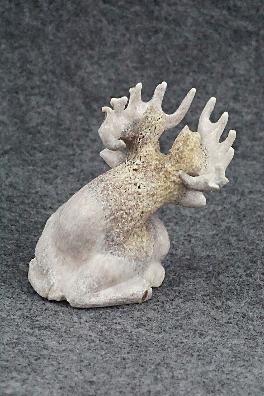 Deer Zuni Fetish Carving - Maxx Laate