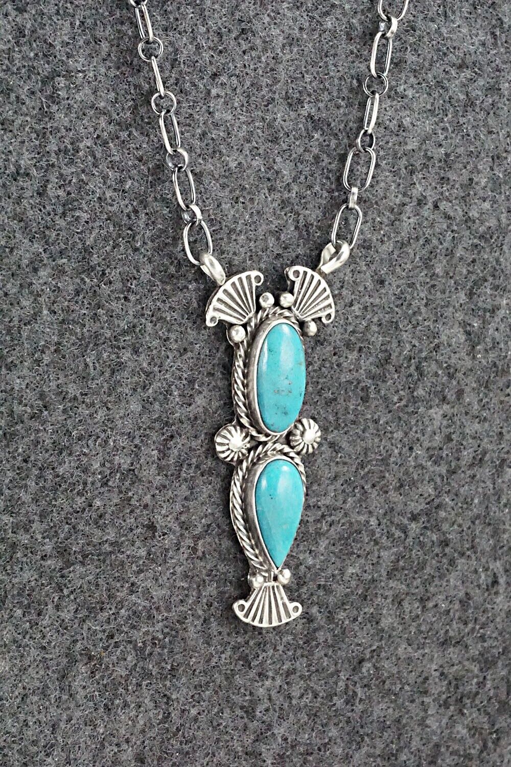 Turquoise & Sterling Silver Necklace - Verley Betone