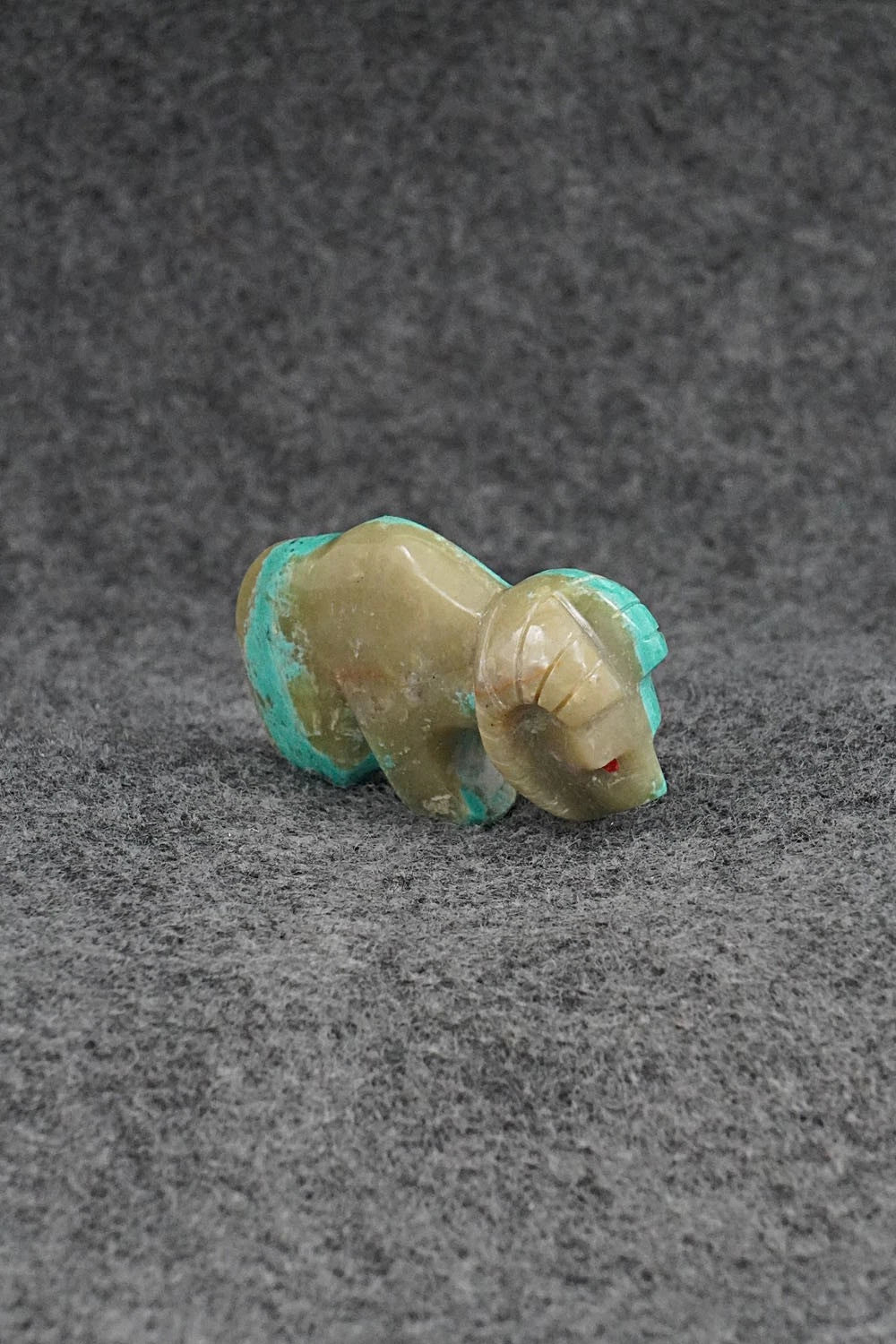 Ram Zuni Fetish Carving - Kenric Laiwakete