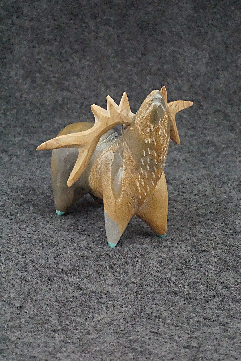 Elk Zuni Fetish Carving - Enrike Leekya