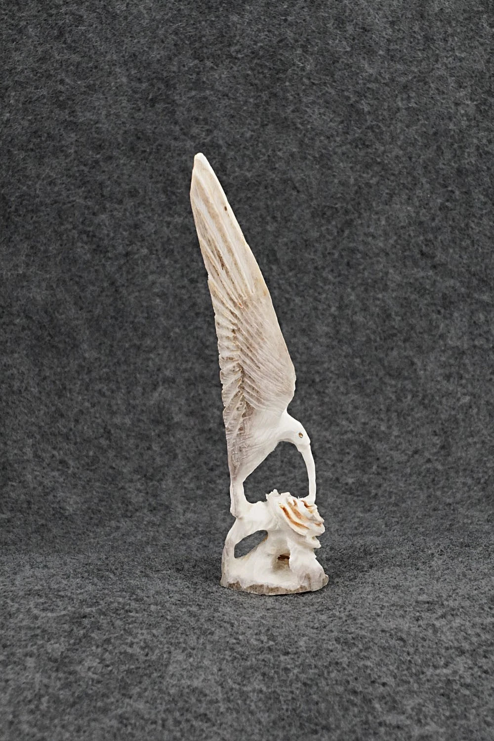 Hummingbird Zuni Fetish Carving - Lewis Malie
