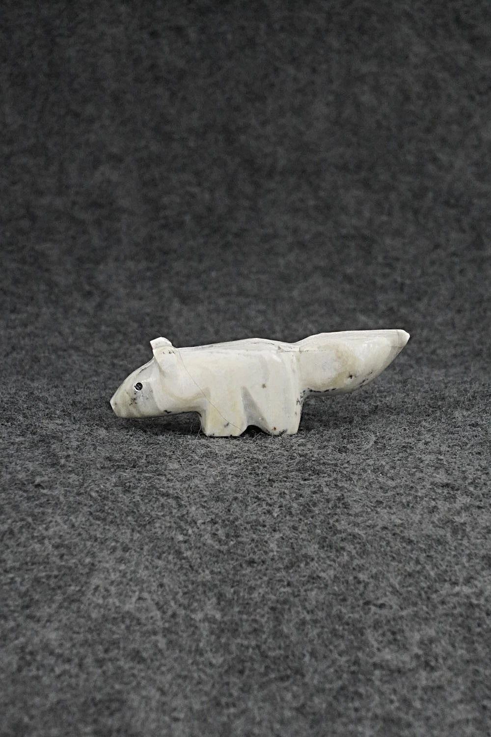 Fox Zuni Fetish Carving - Benina Kallestewa