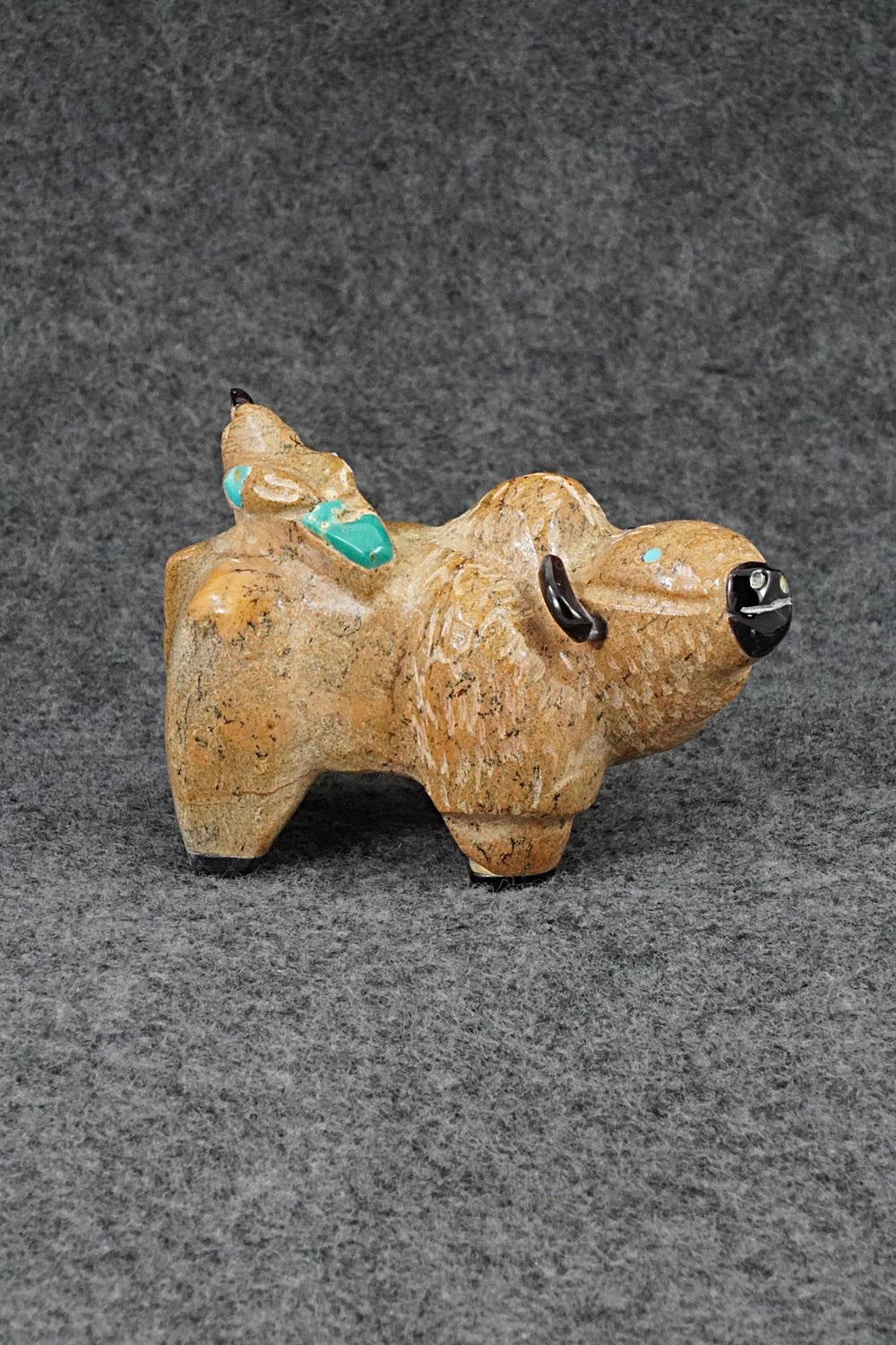 Buffalo Zuni Fetish Carving - Freddie Leekya