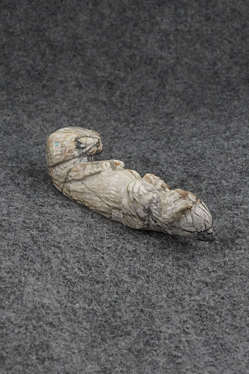 Otter Zuni Fetish Carving - Tony Mackel