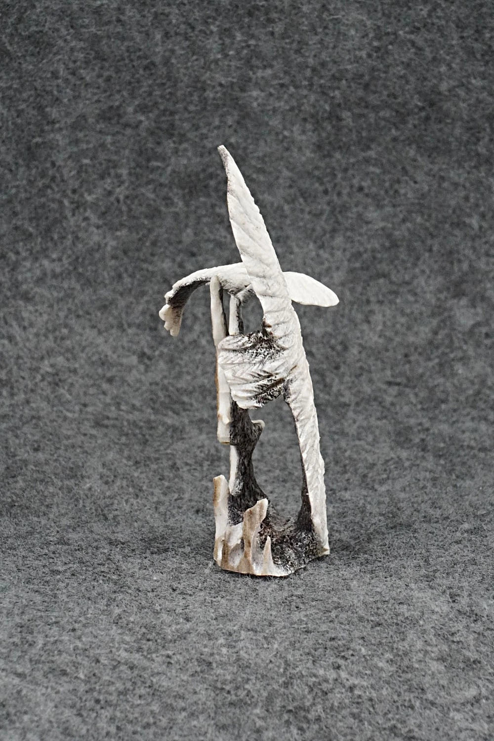 Eagle Zuni Fetish Carving - Ruben Najera