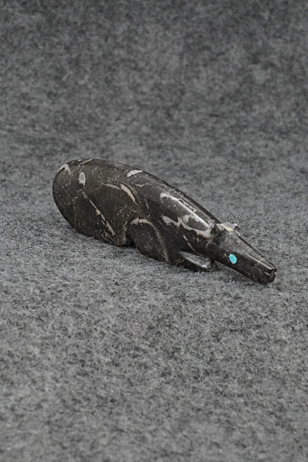Bear Zuni Fetish Carving - Ronnie Lunasee