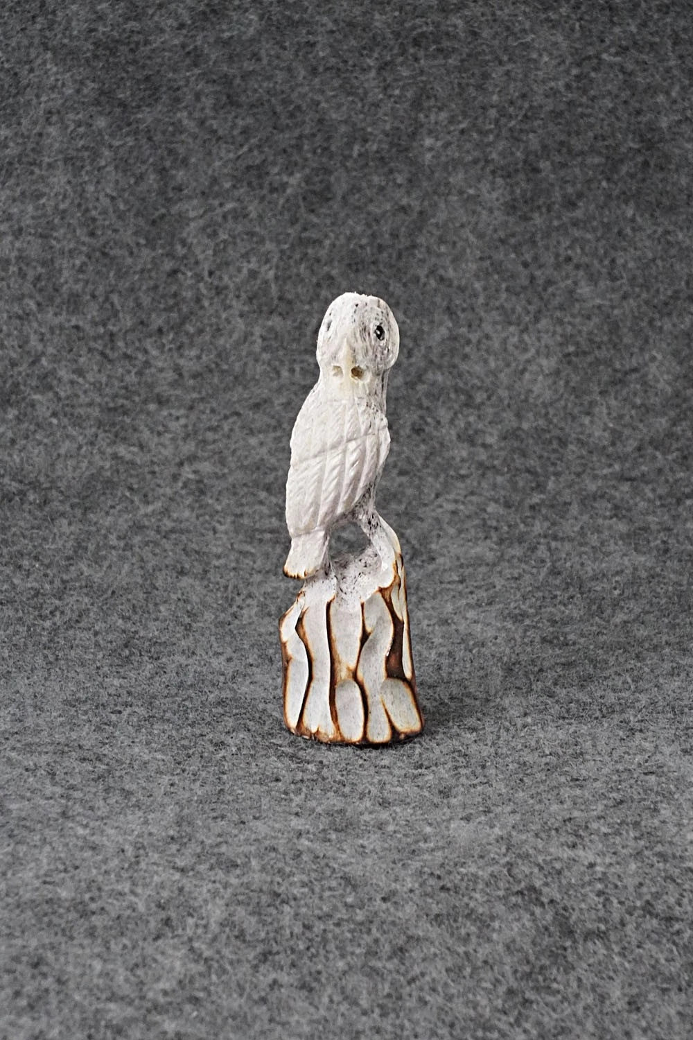 Owl Zuni Fetish Carving - Ruben Najera