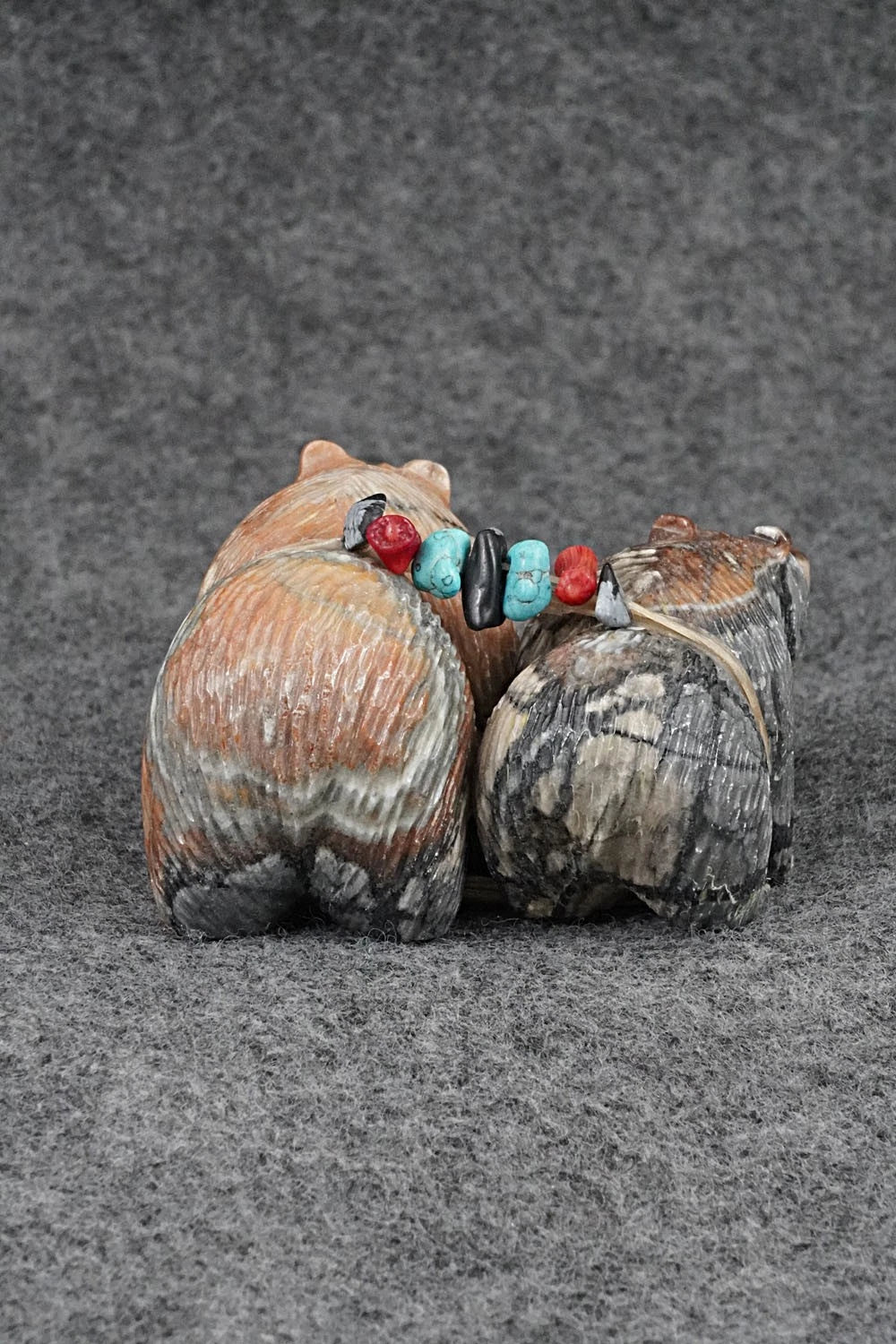 Bear Zuni Fetish Carving - Farlan & Paulette Quam