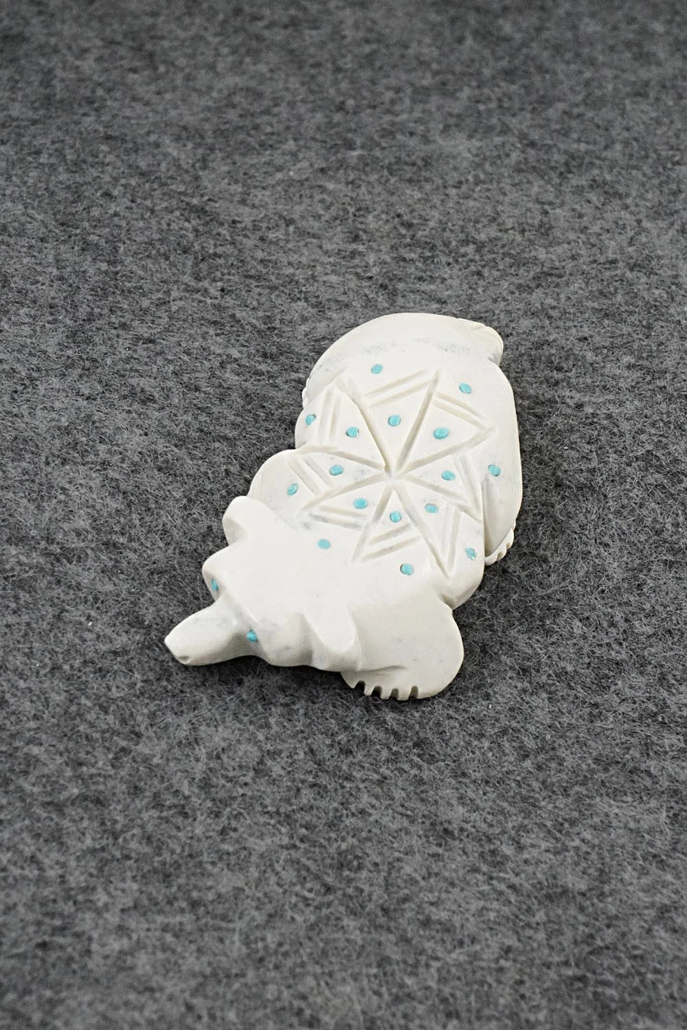 Badger Zuni Fetish Carving - Adrian Cachini
