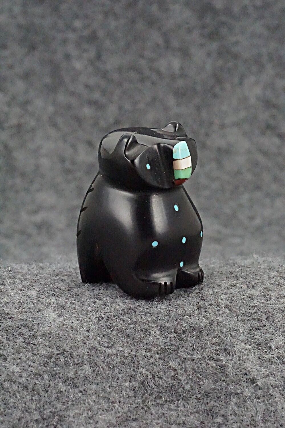 Bear Zuni Fetish Carving - Brandon Phillips