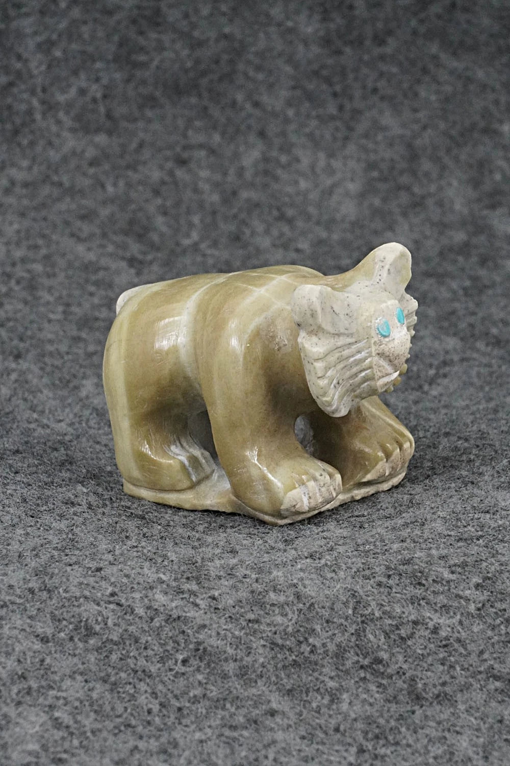 Bobcat Zuni Fetish Carving - Colton Kaamasee