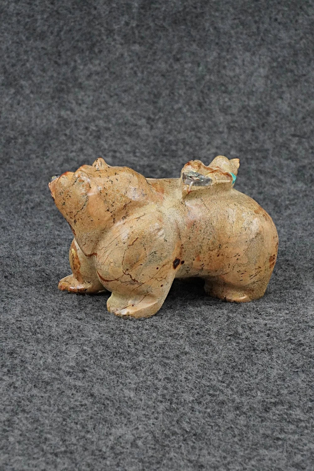 Bear Zuni Fetish Carving - Freddie Leekya