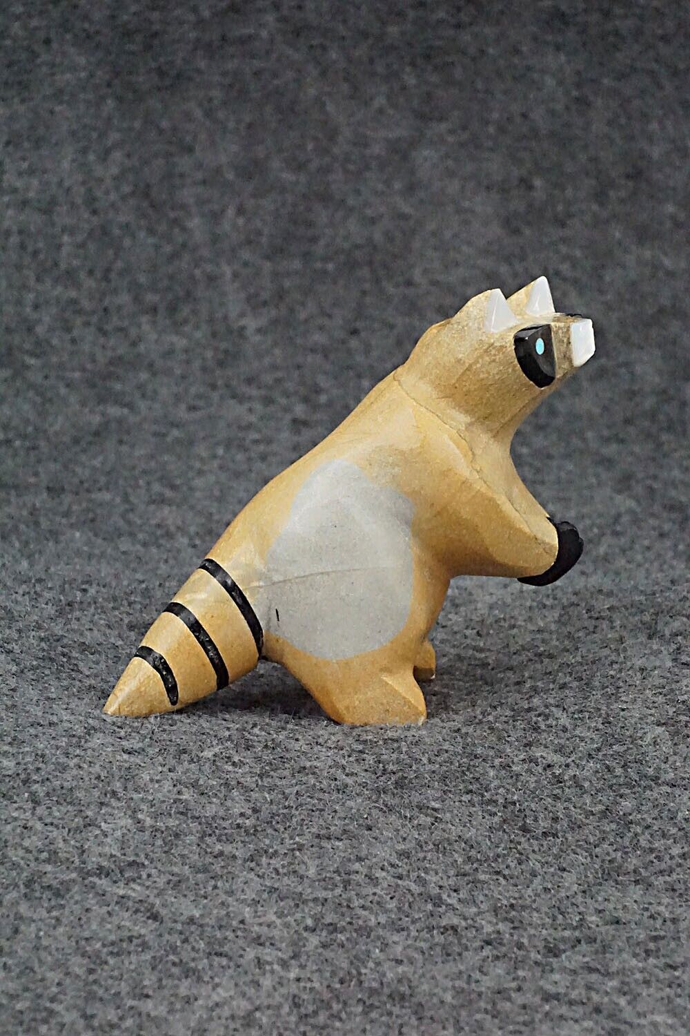 Raccoon Zuni Fetish Carving - Enrike Leekya