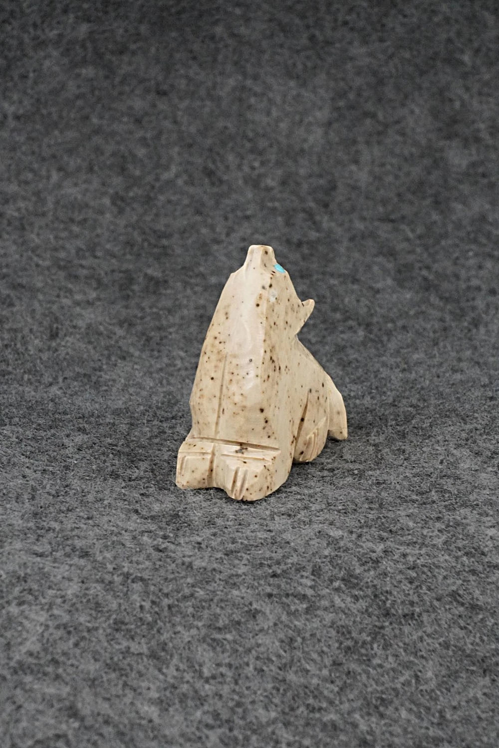 Wolf Zuni Fetish Carving - Dannette Laate