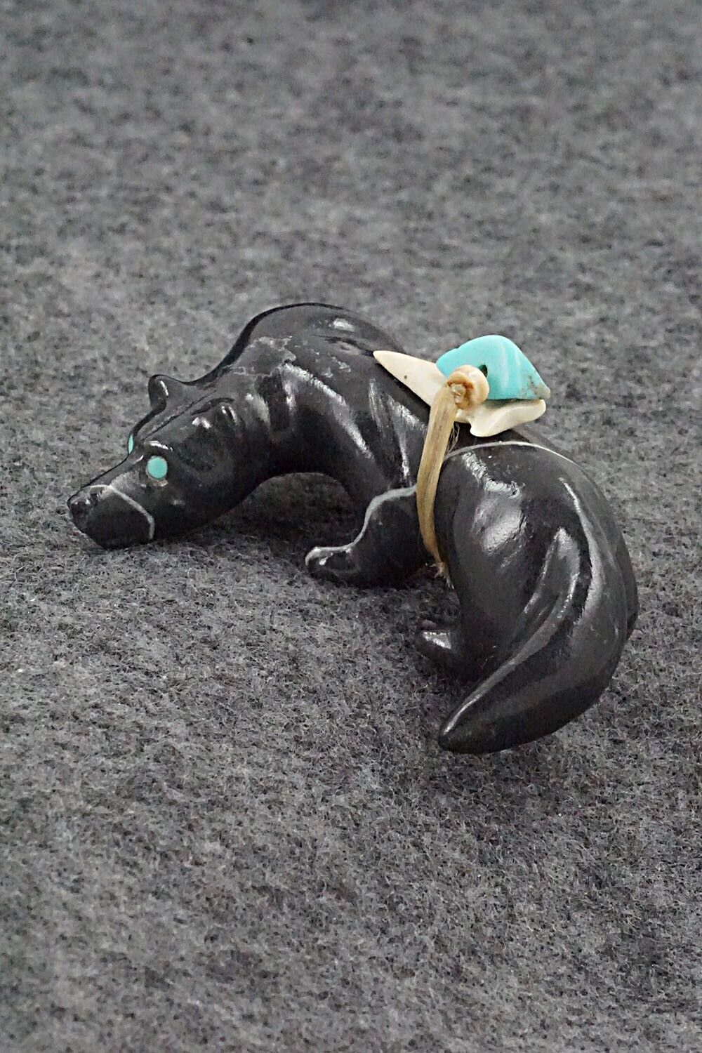 Wolf Zuni Fetish Carving - Albert Eustace