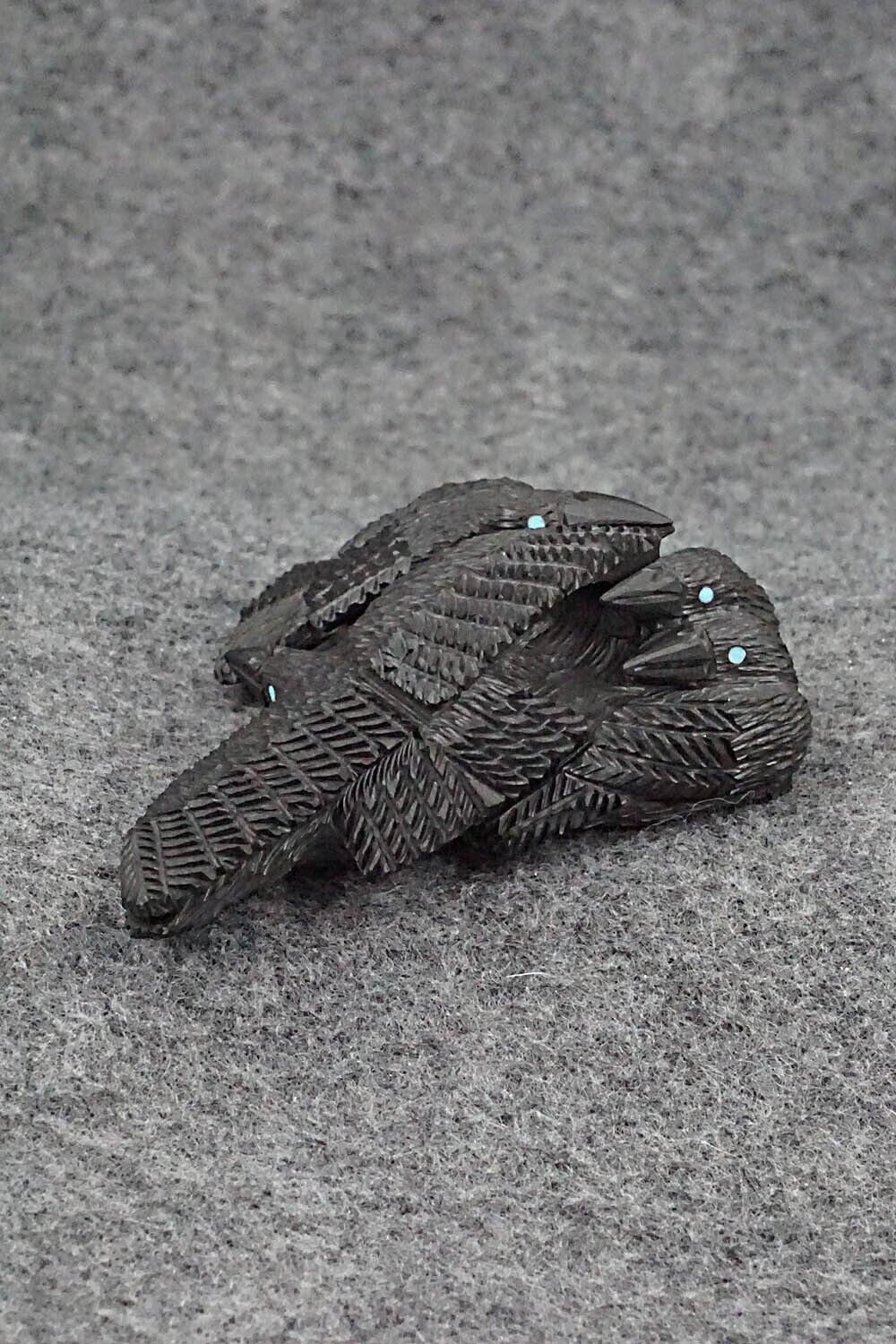 Crows Zuni Fetish Carving - Destry Siutza