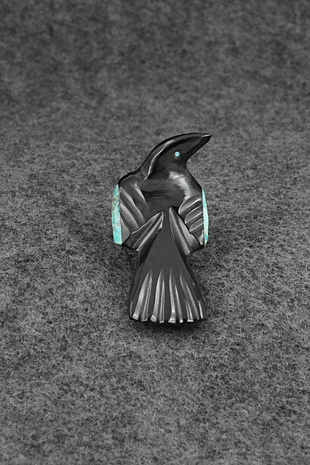Crow Zuni Fetish Carving - Calvert Bowanie