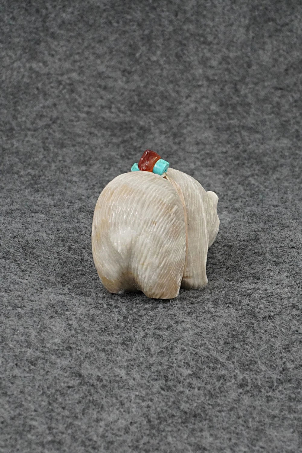 Bear Zuni Fetish Carving - Farlan & Paulette Quam
