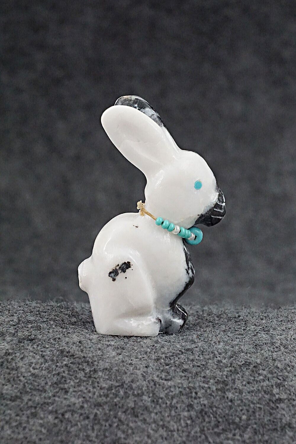 Jack Rabbit Zuni Fetish Carving - Andres Lementino