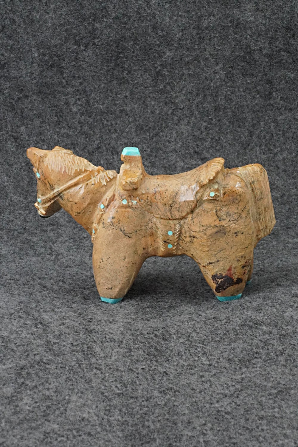 Horse Zuni Fetish Carving - Freddie Leekya