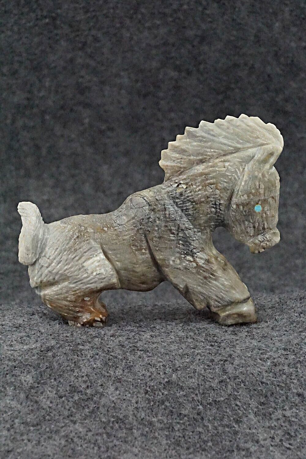 Horse Zuni Fetish Carving - Tony Mackel