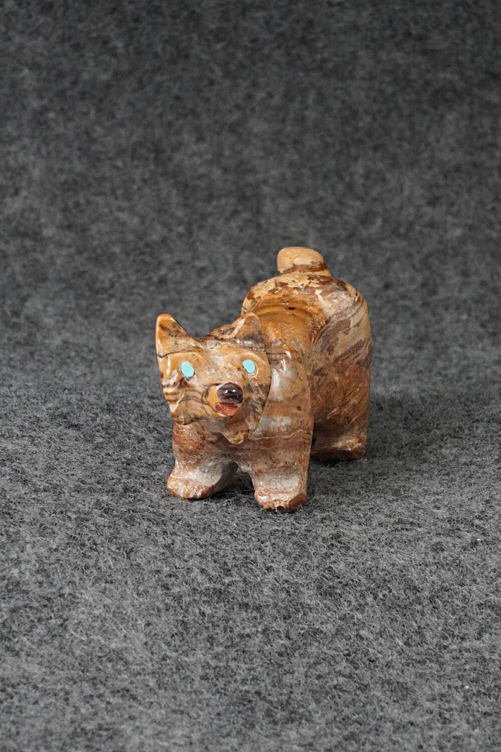 Bobcat Zuni Fetish Carving - Freddie Leekya