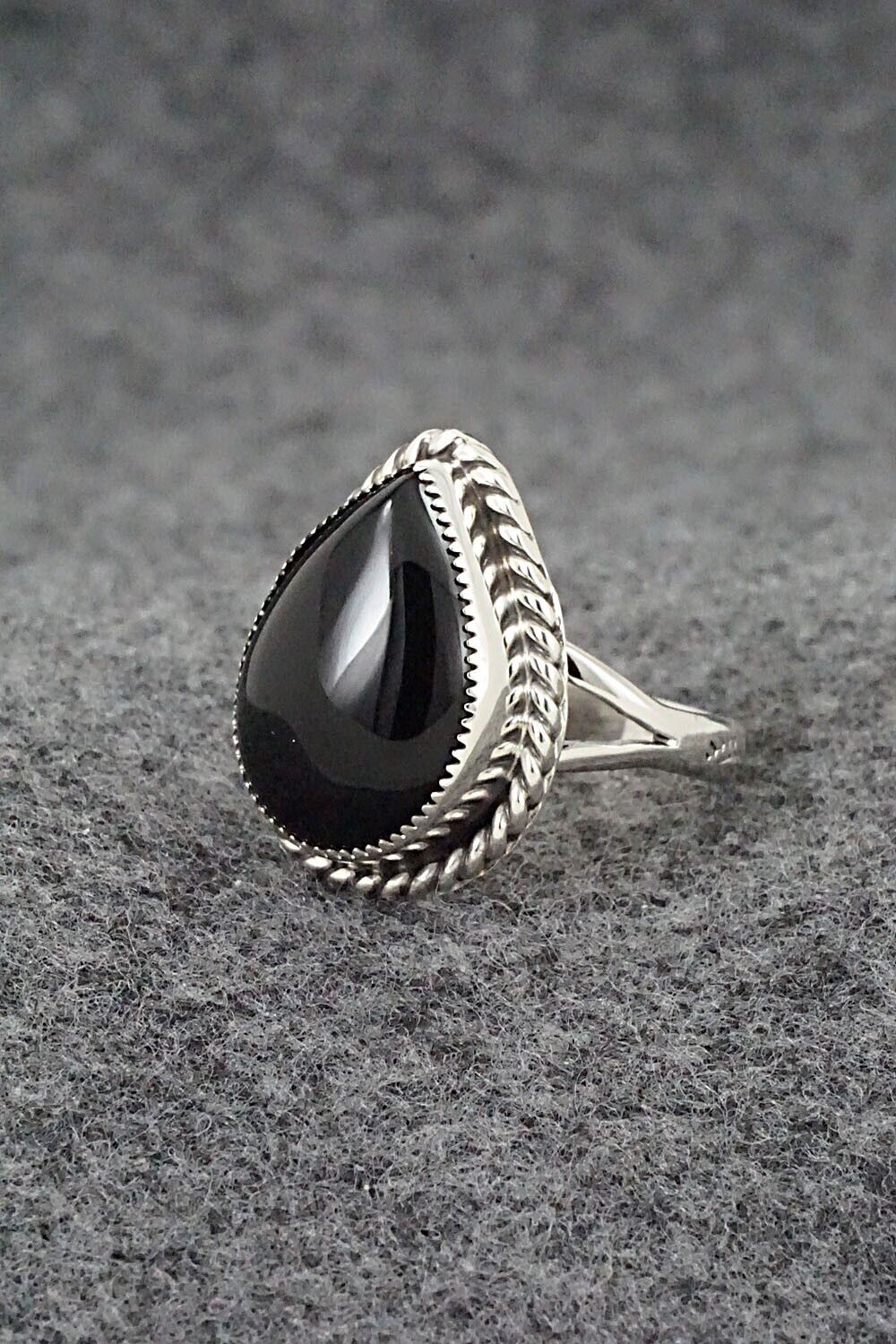 Onyx & Sterling Silver Ring - Arlene Lewis - Size 7.5