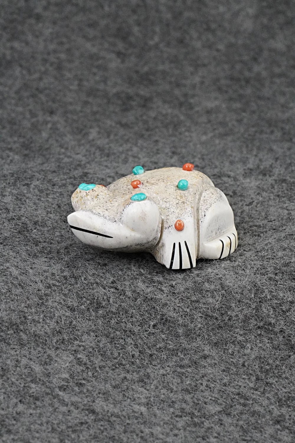 Frog Zuni Fetish Carving - Claudia Peina