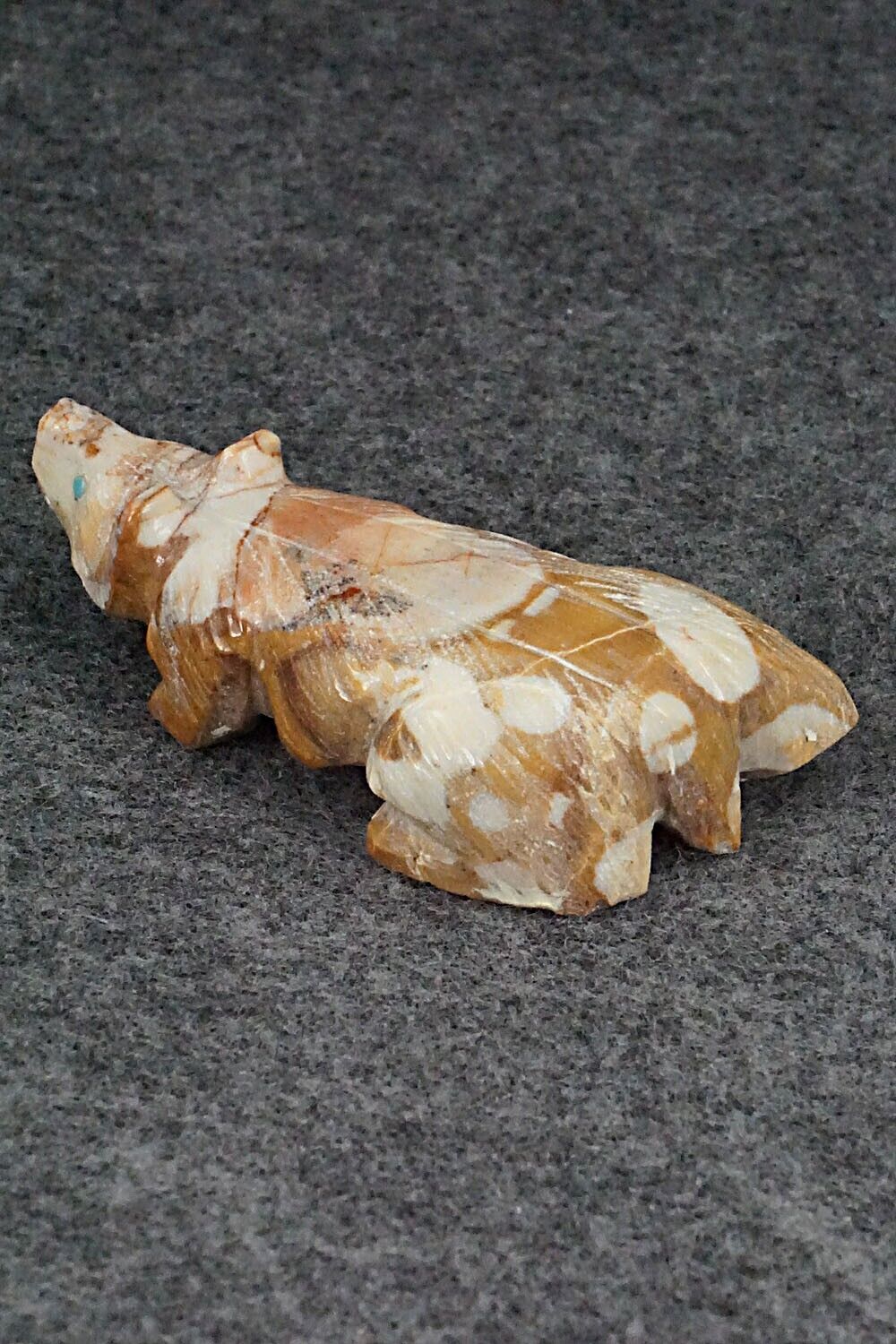 Badger Zuni Fetish Carving - Derrick Kaamasee