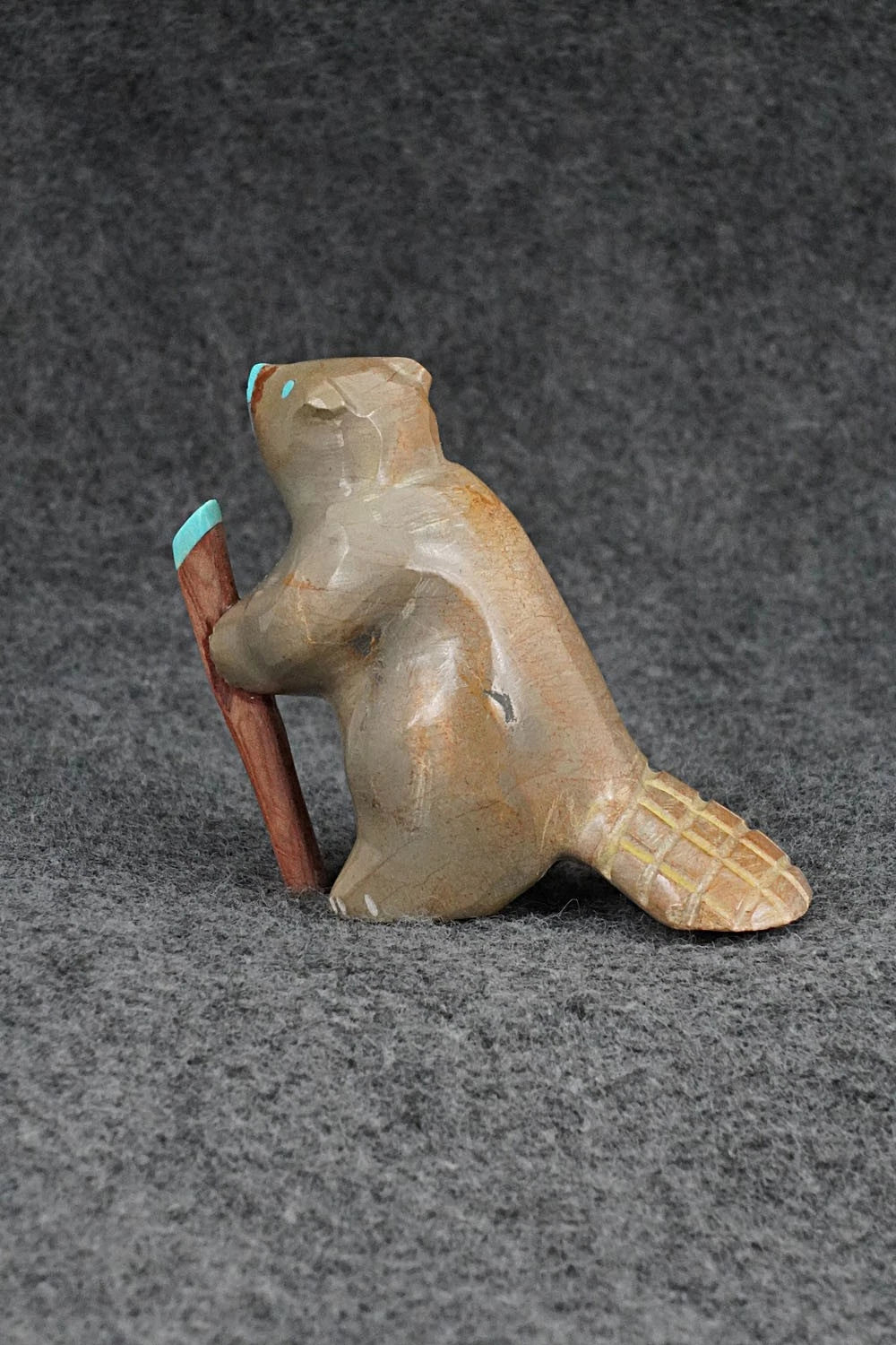 Beaver Zuni Fetish Carving - Enrike Leekya