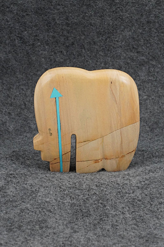 Bear Zuni Fetish Carving - Bernard Laiwakete