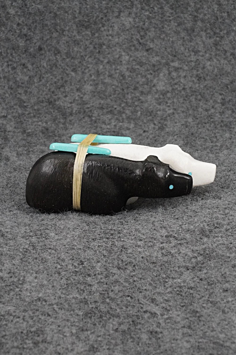 Bear Zuni Fetish Carving - Herb Halate