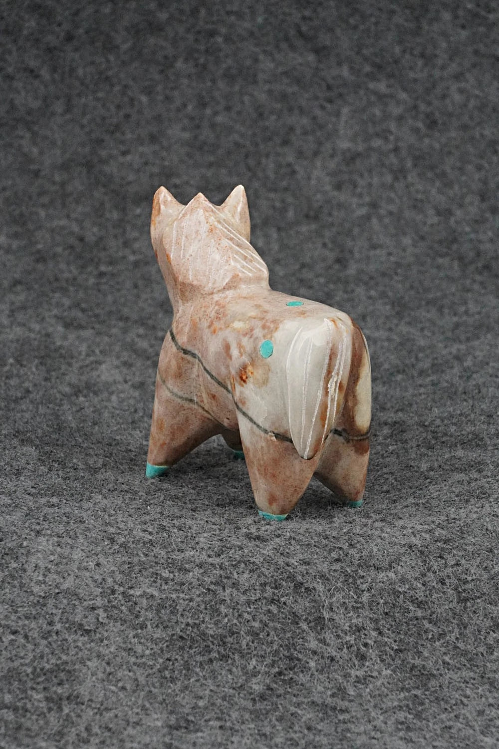 Horse Zuni Fetish Carving - Enrike Leekya