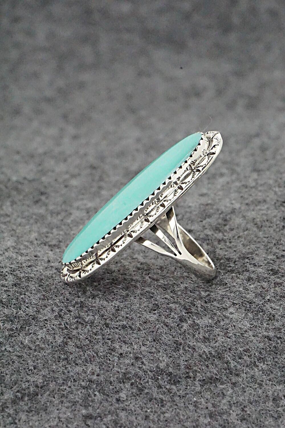 Turquoise & Sterling Silver Ring - Mike Smith - Size 5