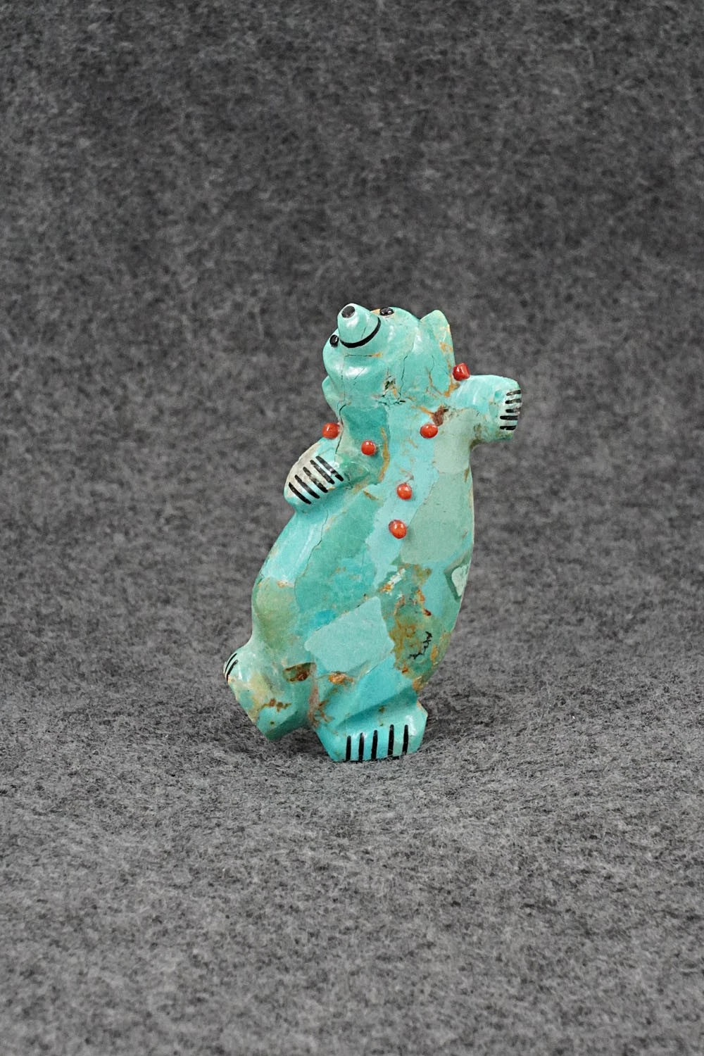Bear Zuni Fetish Carving - Claudia Peina