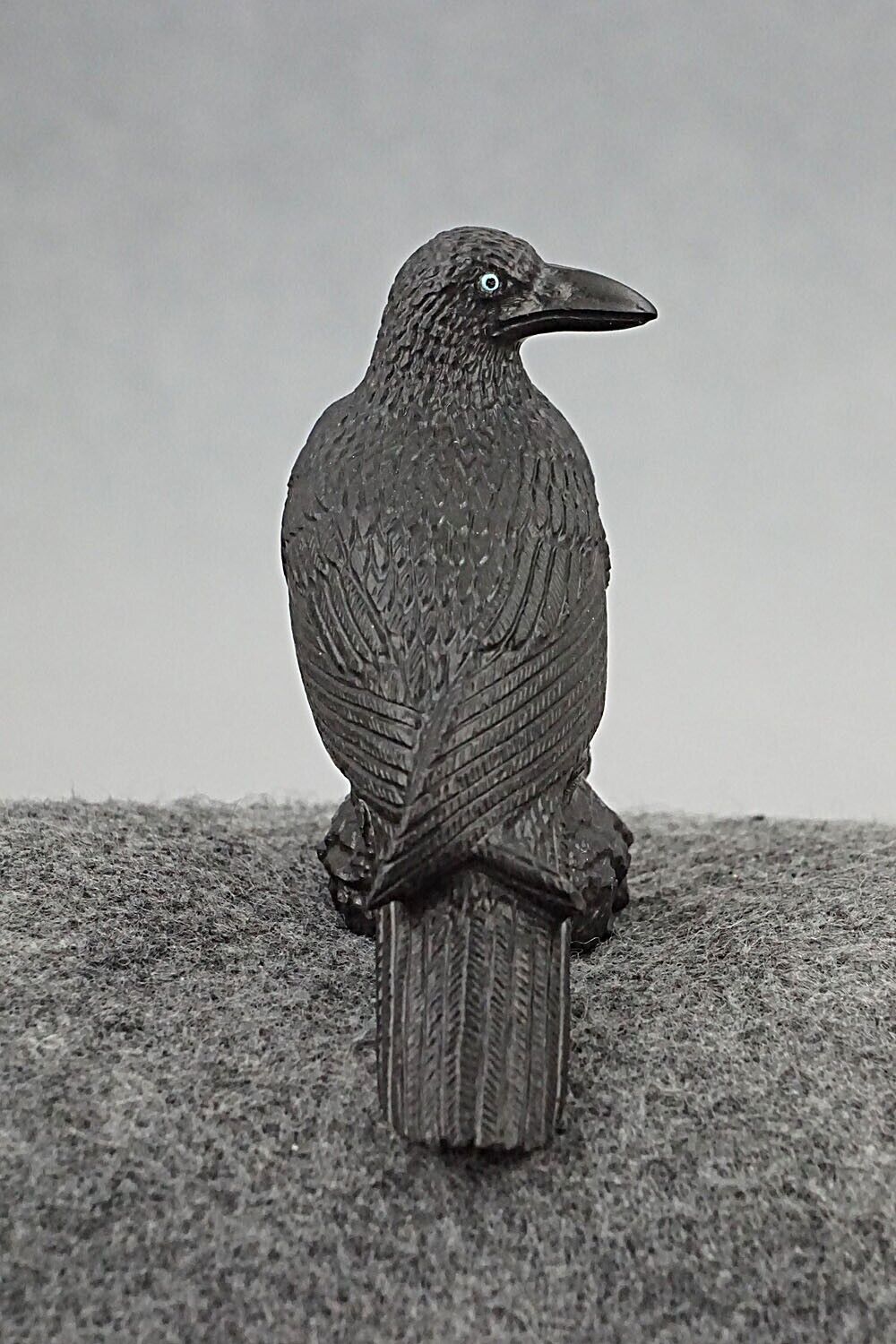 Crow Zuni Fetish Carving - Travis Lasiloo