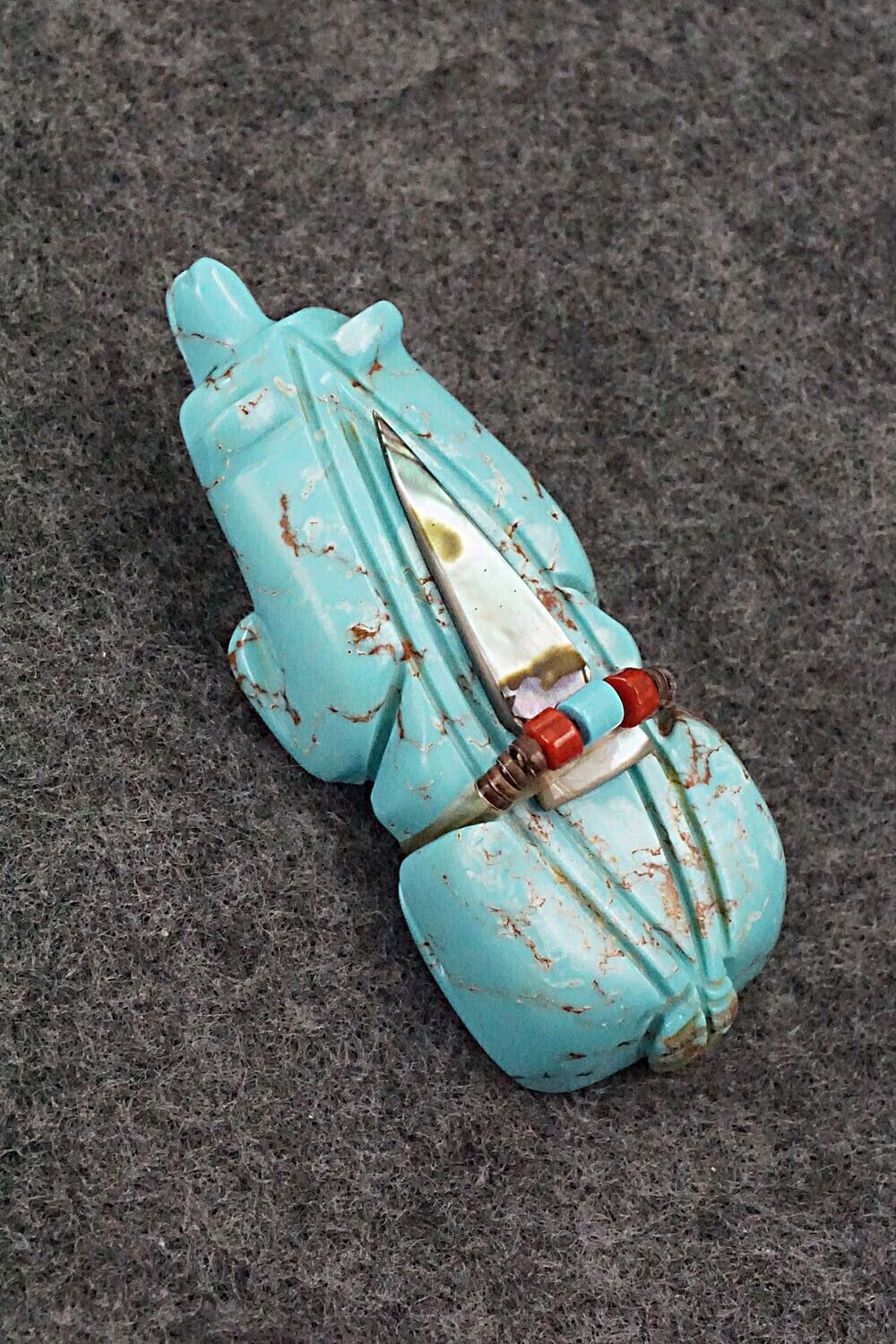 Badger Zuni Fetish Carving - Alex Tsethlikai