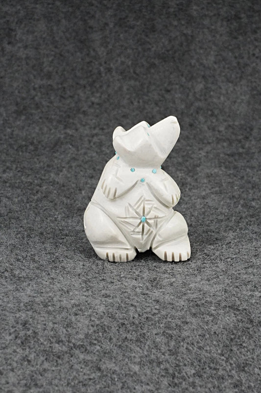 Bear Zuni Fetish Carving - Adrian Cachini