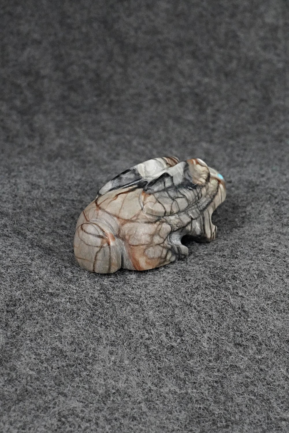 Rabbit Zuni Fetish Carving - Reynold Lunasee