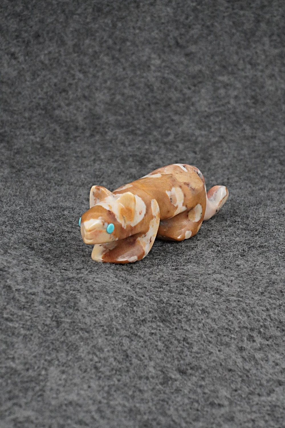 Mountain Lion Zuni Fetish Carving - Ronnie Lunasee