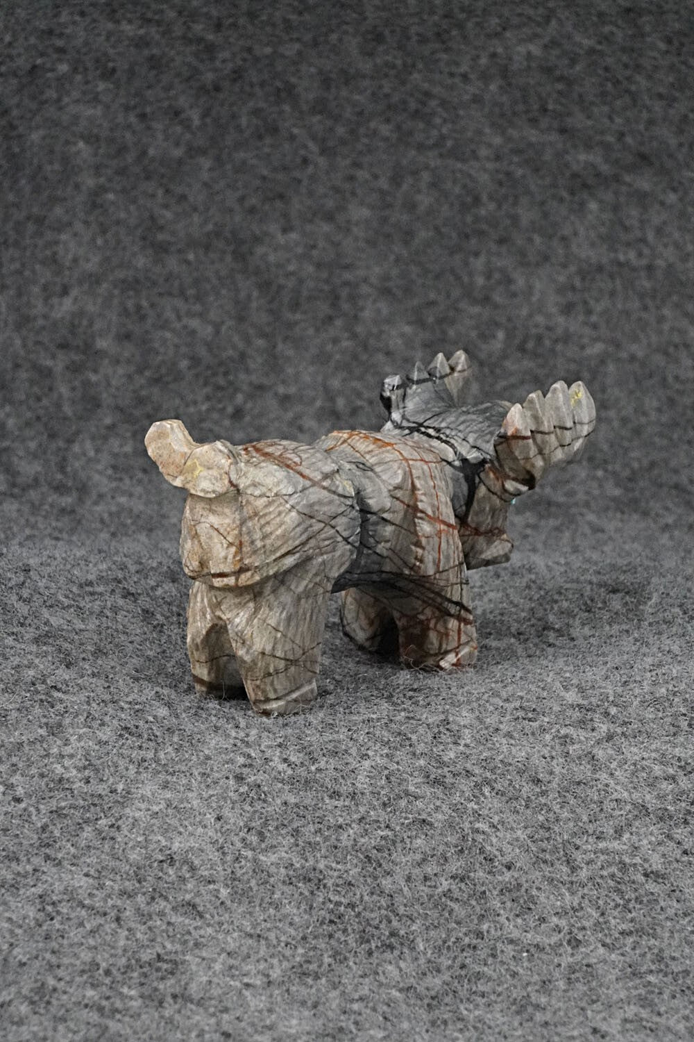 Deer Zuni Fetish Carving - Douglas Martza